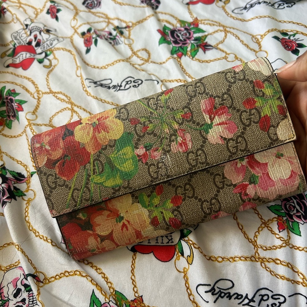 Gucci Floral GG Supreme Continental Wallet - Multicolor
